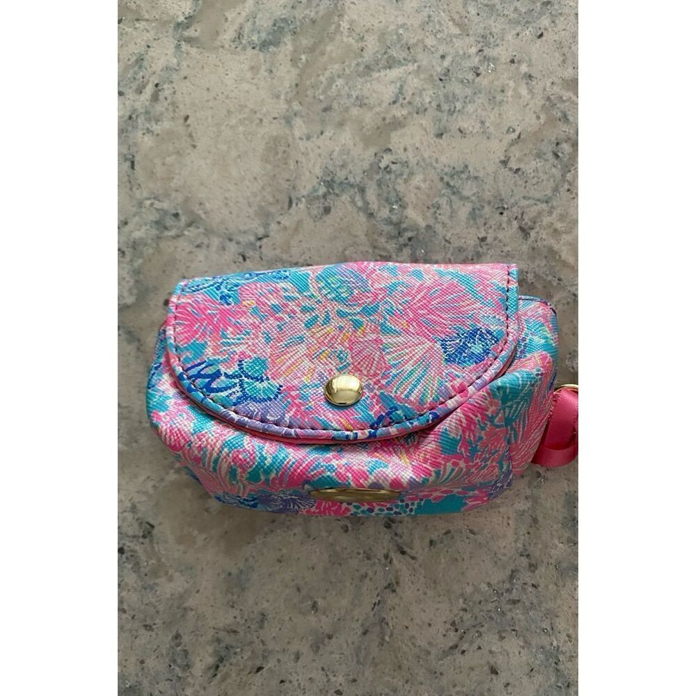 Lilly Pulitzer Signature Floral Pattern Dog Bag Holder